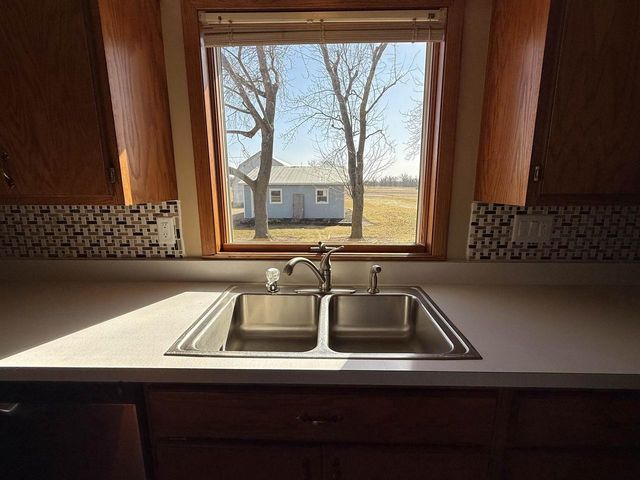 9321 STATE ROAD 21, Omro, WI 54963