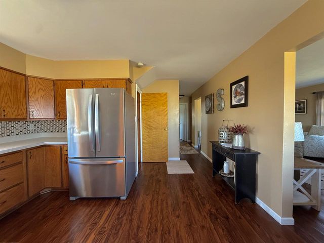 9321 STATE ROAD 21, Omro, WI 54963