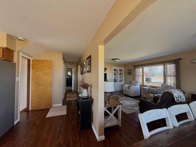 9321 STATE ROAD 21, Omro, WI 54963