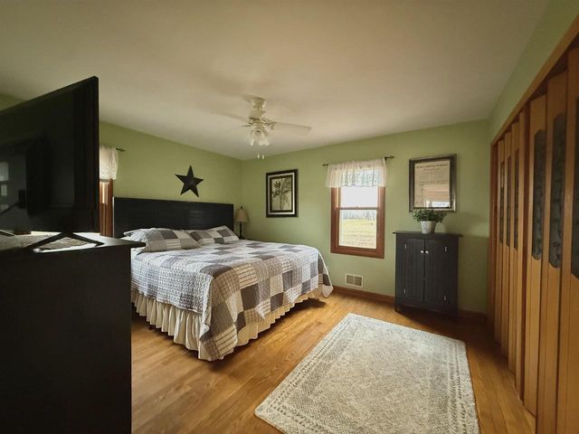 9321 STATE ROAD 21, Omro, WI 54963