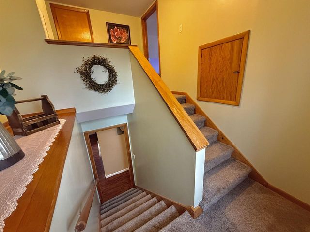 9321 STATE ROAD 21, Omro, WI 54963