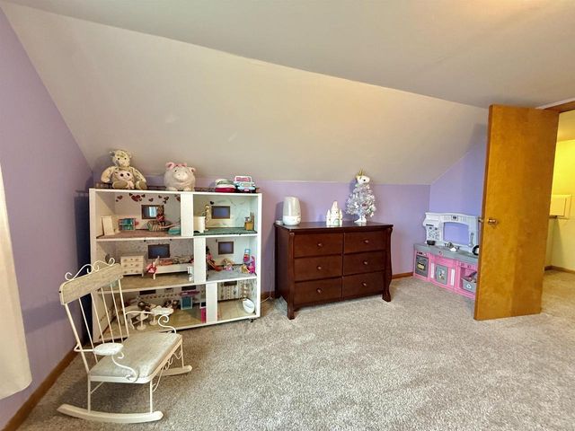 9321 STATE ROAD 21, Omro, WI 54963