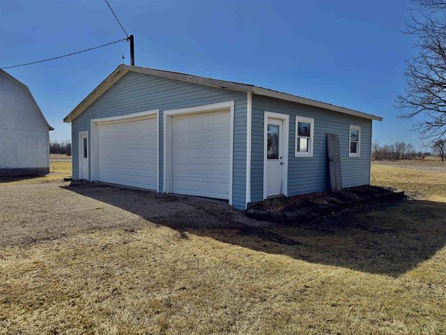 9321 STATE ROAD 21, Omro, WI 54963