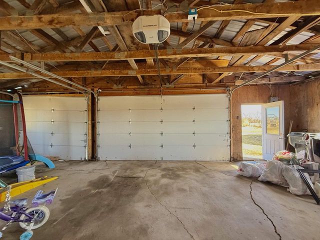 9321 STATE ROAD 21, Omro, WI 54963