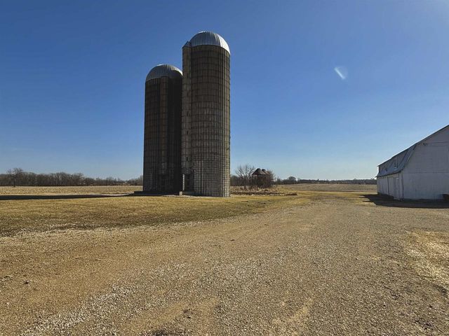 9321 STATE ROAD 21, Omro, WI 54963
