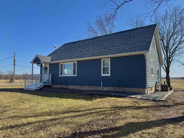 9321 STATE ROAD 21, Omro, WI 54963