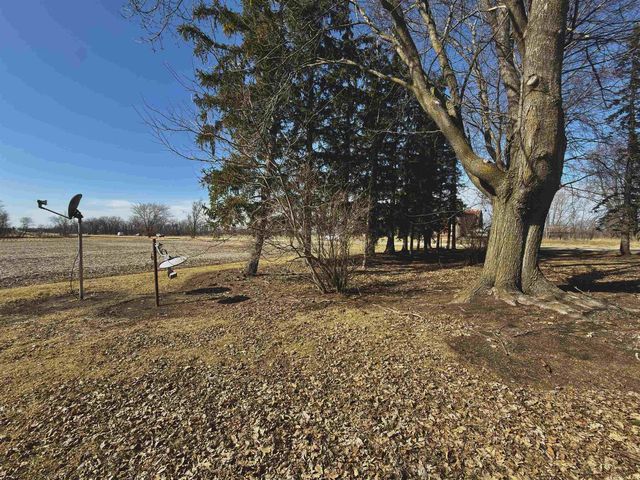 9321 STATE ROAD 21, Omro, WI 54963