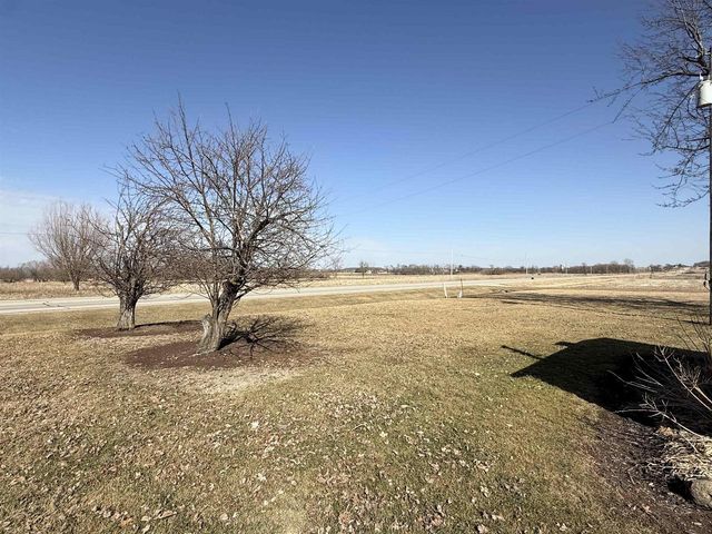 9321 STATE ROAD 21, Omro, WI 54963