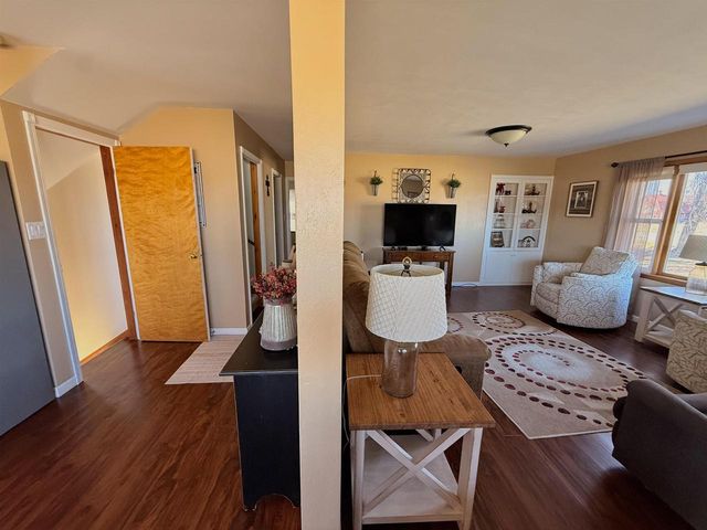 9321 STATE ROAD 21, Omro, WI 54963