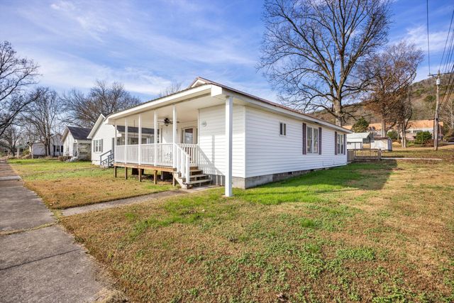 1100 Elm Avenue, South Pittsburg, TN 37380