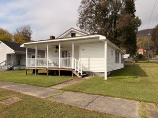 1100 Elm Avenue, South Pittsburg, TN 37380