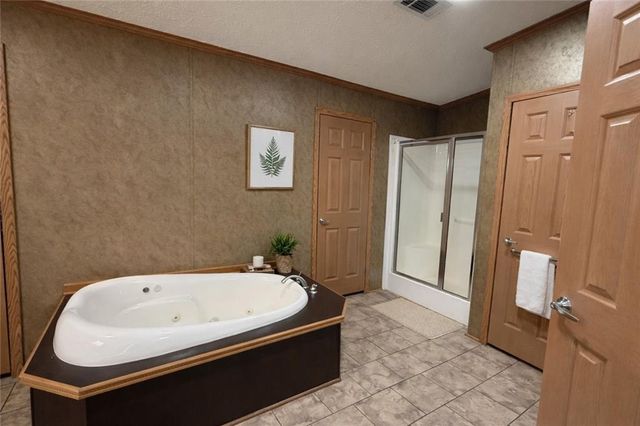 1701 PALMER CHAPEL Road, Pineville, LA 71360