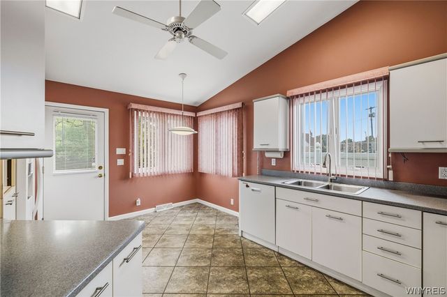 3231-3233 Military Road, Niagara, NY 14304