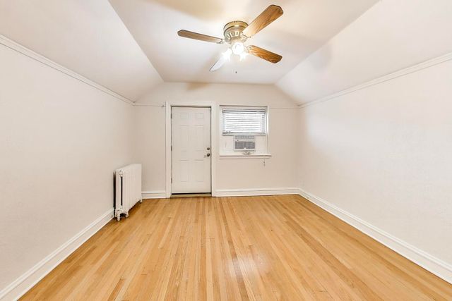 6503 N Maplewood Avenue, Chicago, IL 60645