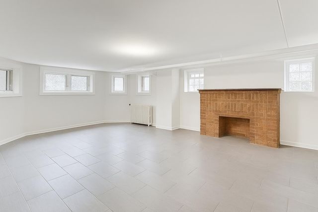 6503 N Maplewood Avenue, Chicago, IL 60645