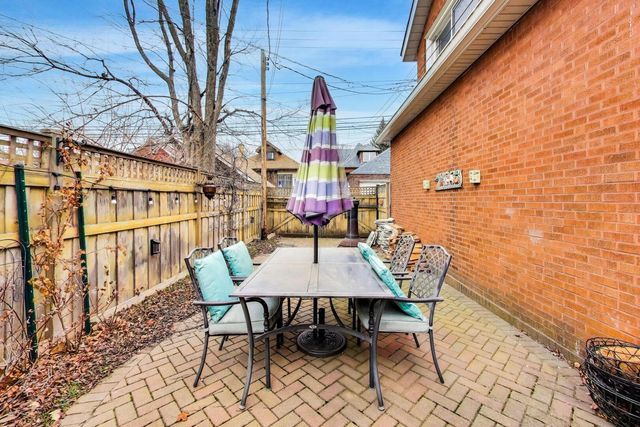 6503 N Maplewood Avenue, Chicago, IL 60645