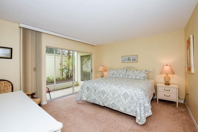 439 CERROMAR LANE 310, Venice, FL 34293