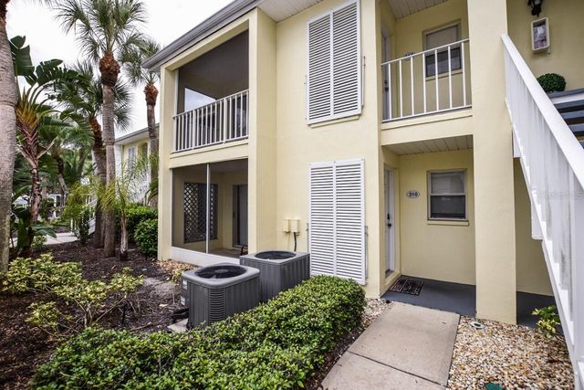 439 CERROMAR LANE 310, Venice, FL 34293