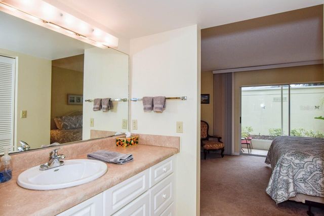 439 CERROMAR LANE 310, Venice, FL 34293
