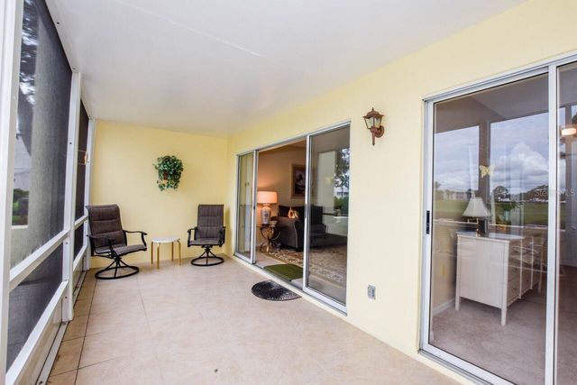 439 CERROMAR LANE 310, Venice, FL 34293