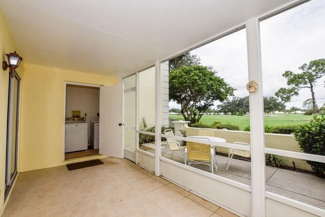 439 CERROMAR LANE 310, Venice, FL 34293