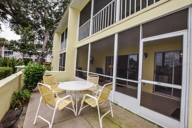 439 CERROMAR LANE 310, Venice, FL 34293