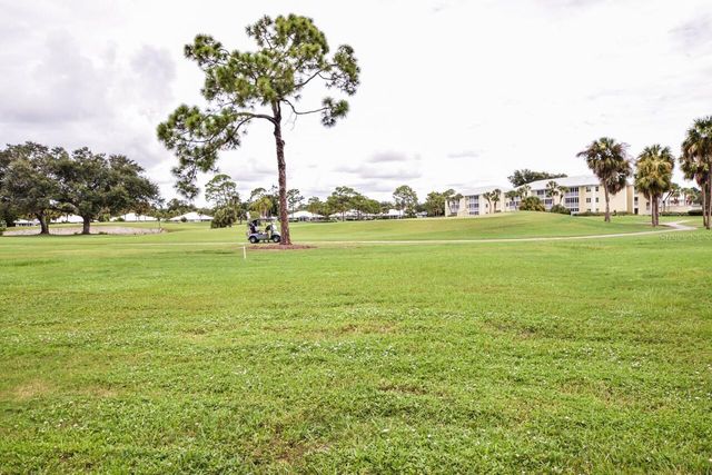 439 CERROMAR LANE 310, Venice, FL 34293