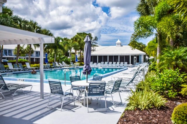 439 CERROMAR LANE 310, Venice, FL 34293