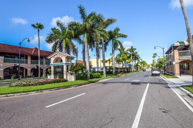 439 CERROMAR LANE 310, Venice, FL 34293
