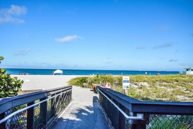 439 CERROMAR LANE 310, Venice, FL 34293