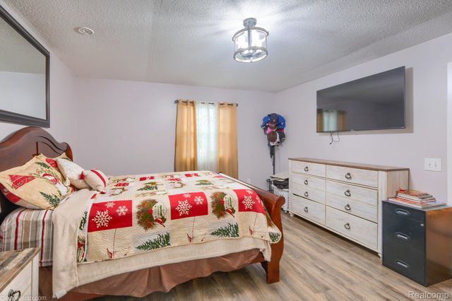 730 Stirling Street, Pontiac, MI 48340