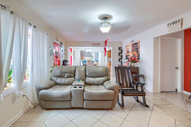 730 Stirling Street, Pontiac, MI 48340