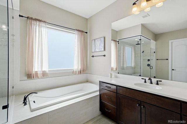 8641 S De Gaulle Court, Aurora, CO 80016