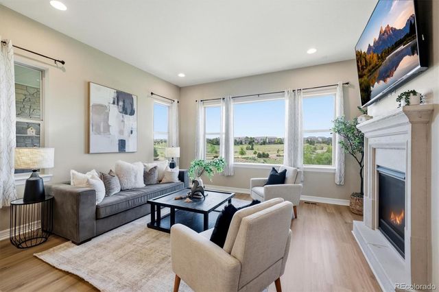 8641 S De Gaulle Court, Aurora, CO 80016