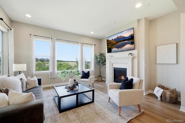 8641 S De Gaulle Court, Aurora, CO 80016