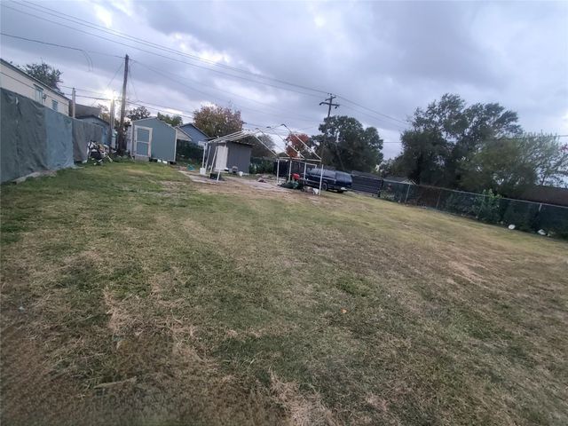 702 E Belmont Street, Pasadena, TX 77506