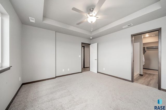 6705 E Thimbleweed St, Sioux Falls, SD 57110