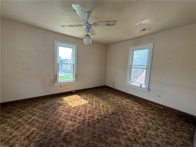 308 E Division St, New Castle, PA 16101