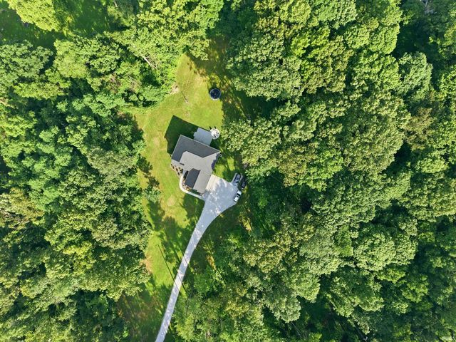 8552 W Hinds Road, Bloomington, IN 47403