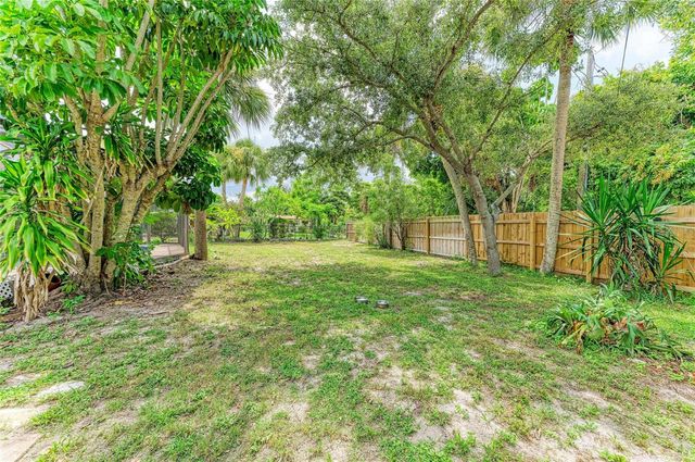 523 CASAS BONITAS DRIVE, Nokomis, FL 34275