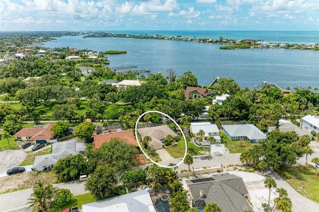 523 CASAS BONITAS DRIVE, Nokomis, FL 34275