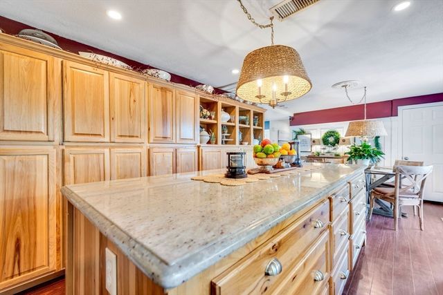 25 Frances Helen Rd, Yarmouth, MA 02675