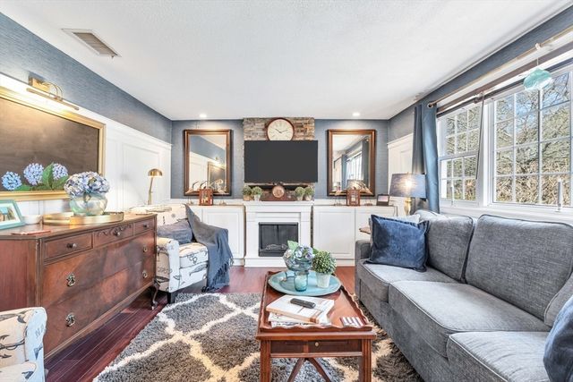 25 Frances Helen Rd, Yarmouth, MA 02675