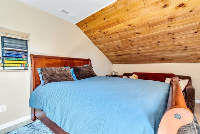 25 Frances Helen Rd, Yarmouth, MA 02675