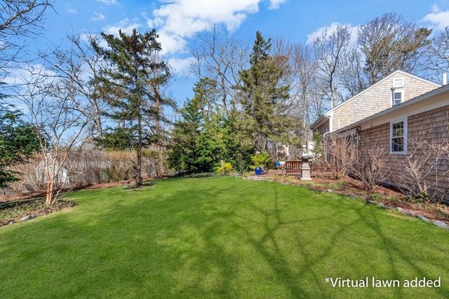 25 Frances Helen Rd, Yarmouth, MA 02675