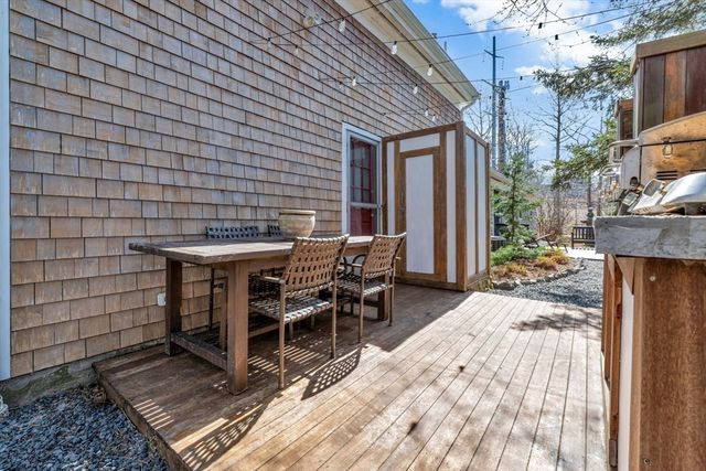 25 Frances Helen Rd, Yarmouth, MA 02675