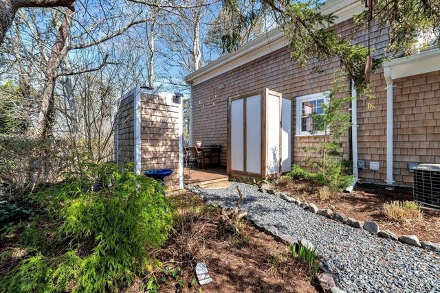 25 Frances Helen Rd, Yarmouth, MA 02675