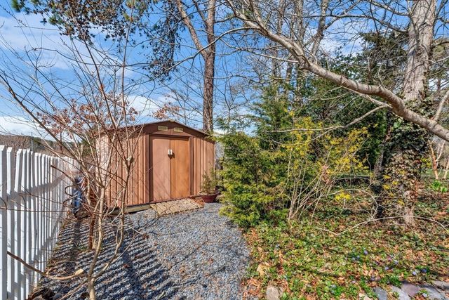 25 Frances Helen Rd, Yarmouth, MA 02675