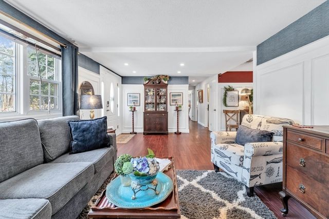 25 Frances Helen Rd, Yarmouth, MA 02675