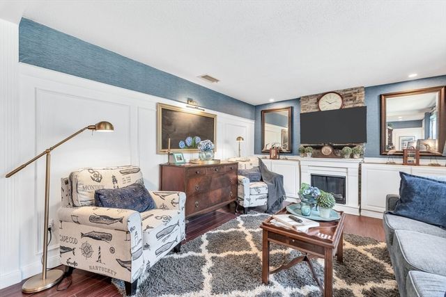 25 Frances Helen Rd, Yarmouth, MA 02675